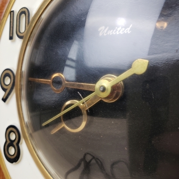 SUNBURST Wall Clock by United 𝅺MID-CENTURY Modern Brass Leaves - Picture 3 of 14